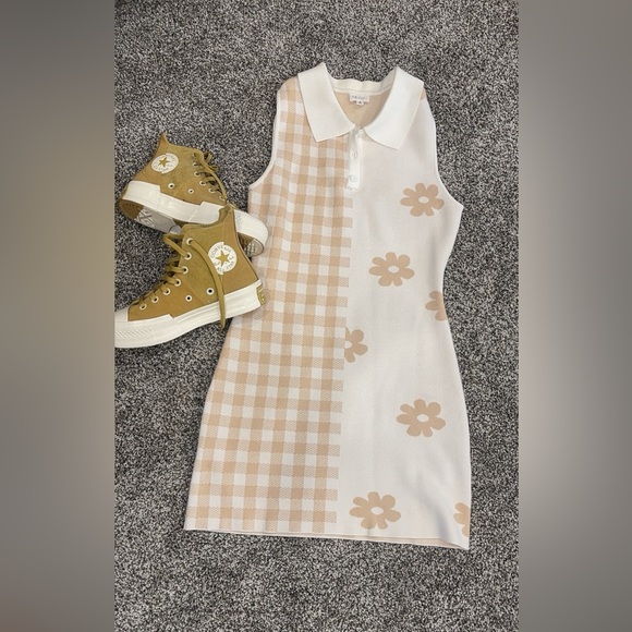 90's LV Flower child!! - Picture 2 of 4